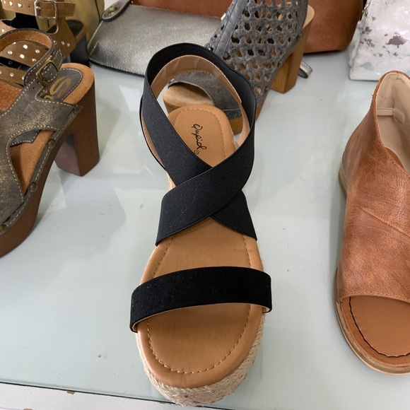 Cross Cross Espadrille - Picture 4 of 5